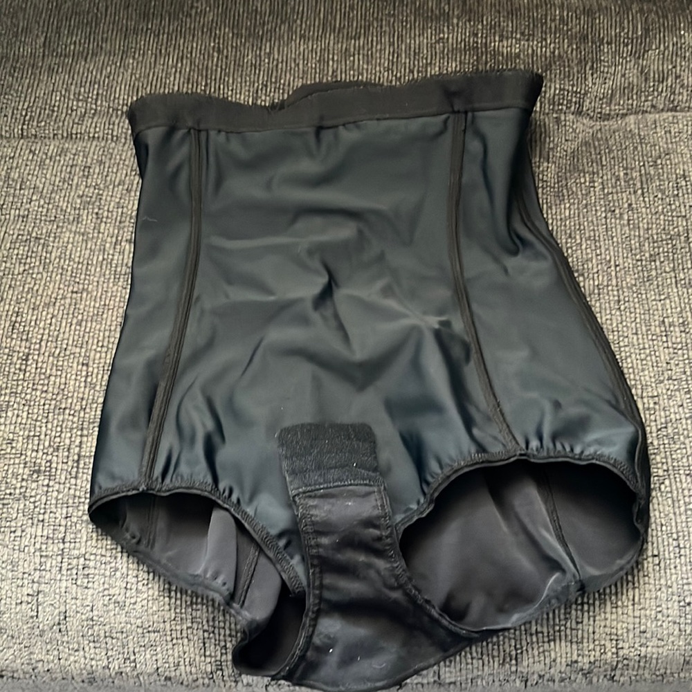 Belly Bandit postpartum girdle black NWOT